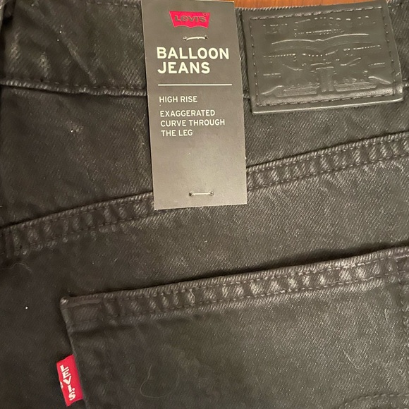 Levi’s Balloon Leg women’s - Picture 3 of 7